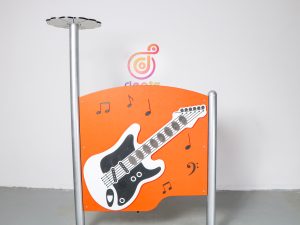 電吉他讓音樂(lè)在自然中自由飄蕩！